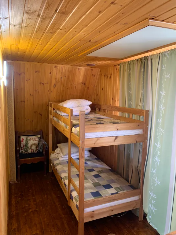 Аквамарин - гостевой комплекс с подогреваемым бассейном