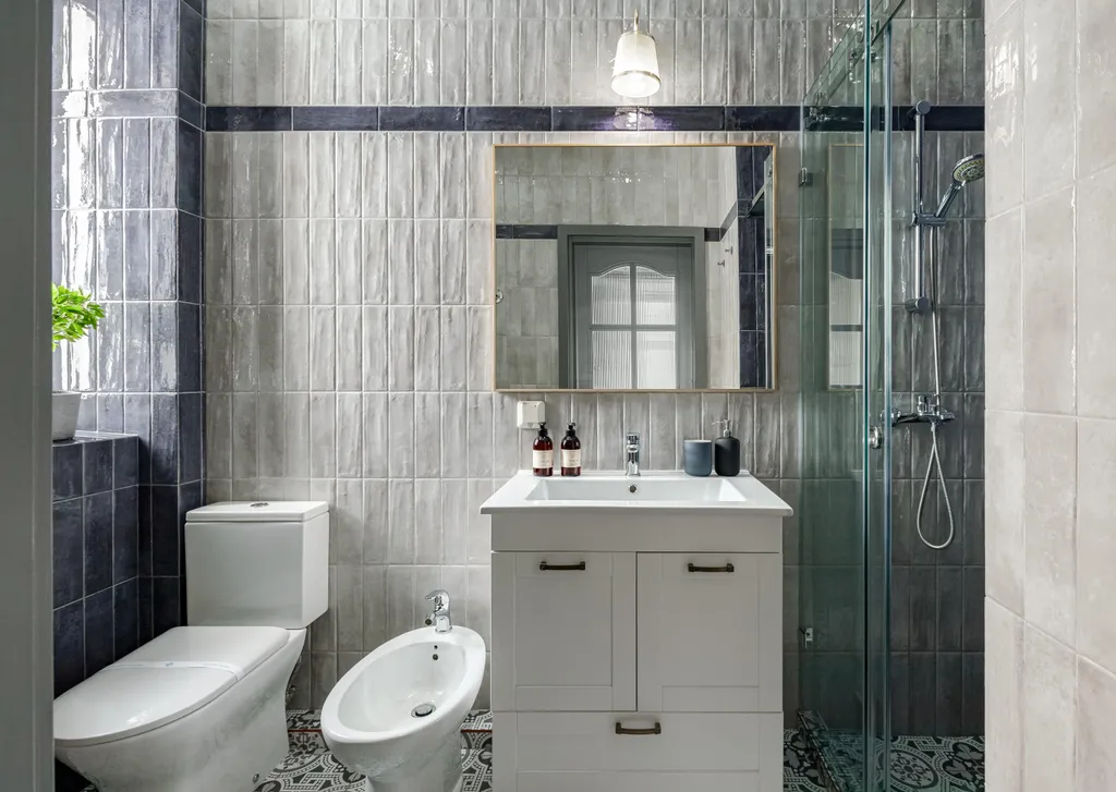 Атриум с распашной лестницей