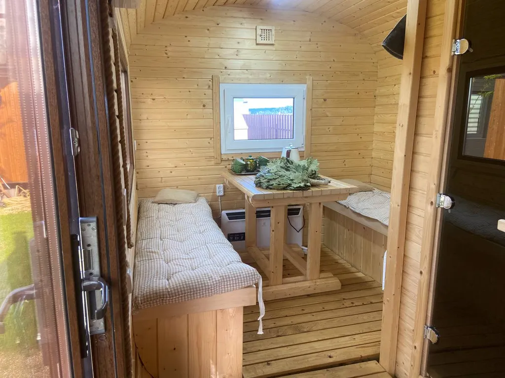 Дом с баней на дровах и гадающим кроликом