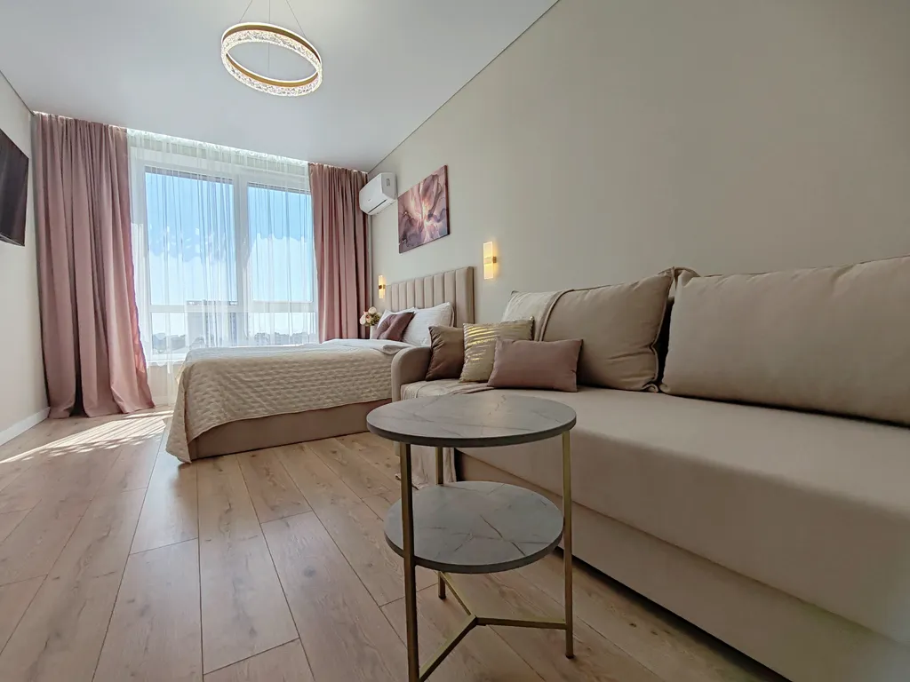 Квартира с видом на сквер Героев России — аренда посуточно в Ставрополь