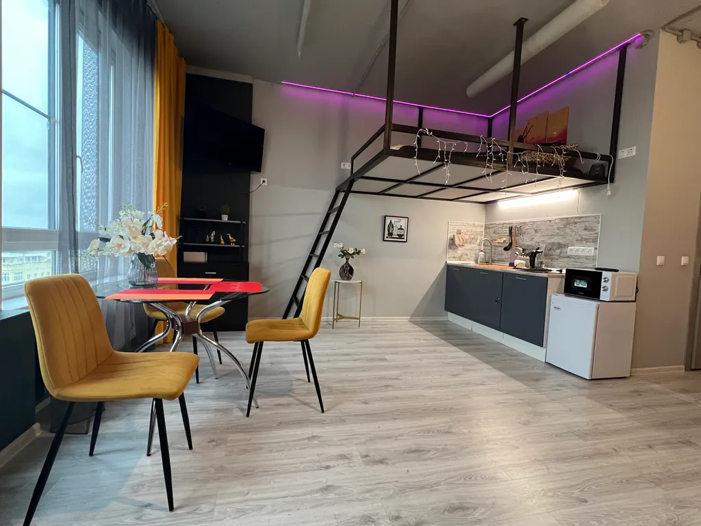 Просторная студия КМ Tower в центре