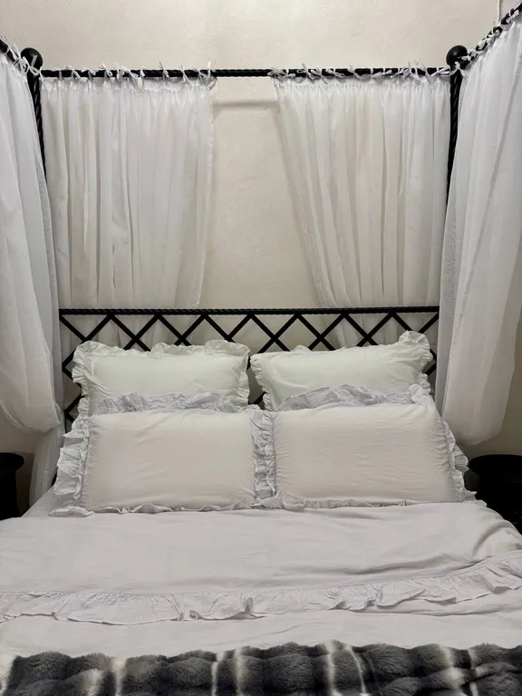 Уютный дизайнерский дом с сауной у самого леса