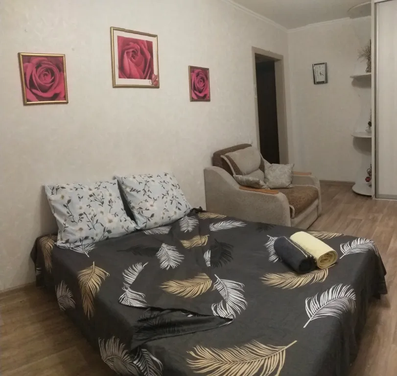 Уютная, чистая ,однокомнатная квартира .