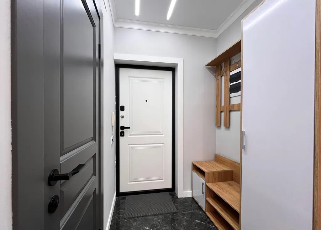 Big apartment «Raimbek residence» center of city & drinking water