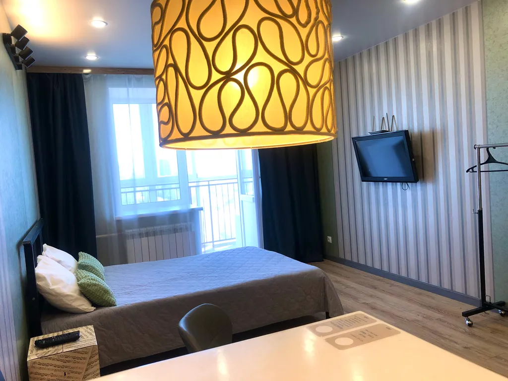 Студия возле ТЦ Изумрудный город