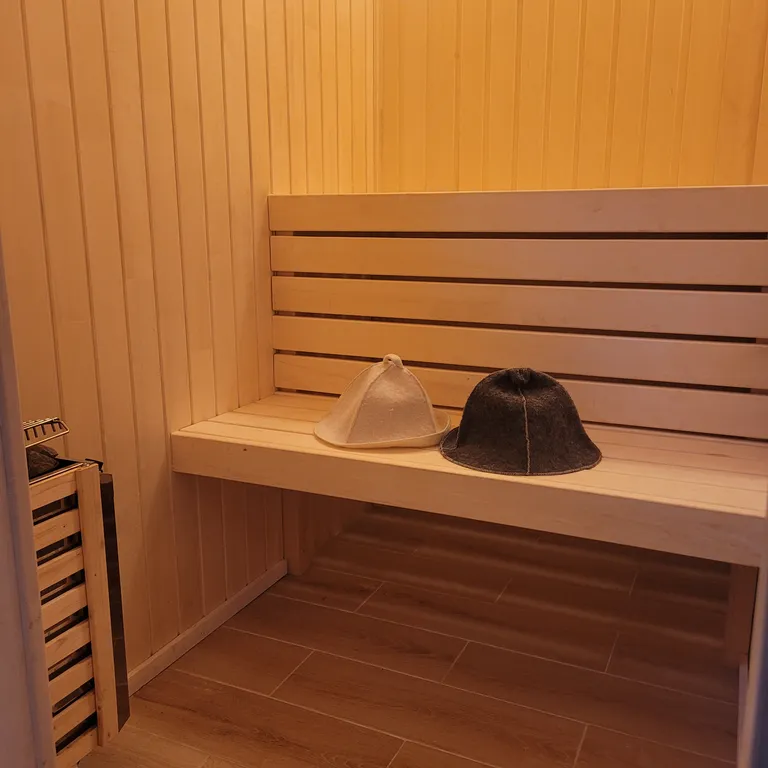 Коттедж Уютный домик с сауной и двумя спальнями — Кискелово