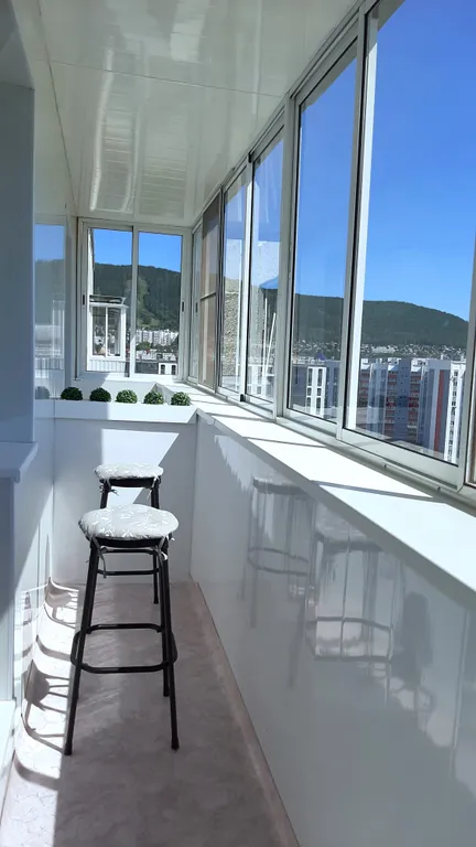 Большая квартира с отдельной кухней в тихом центре