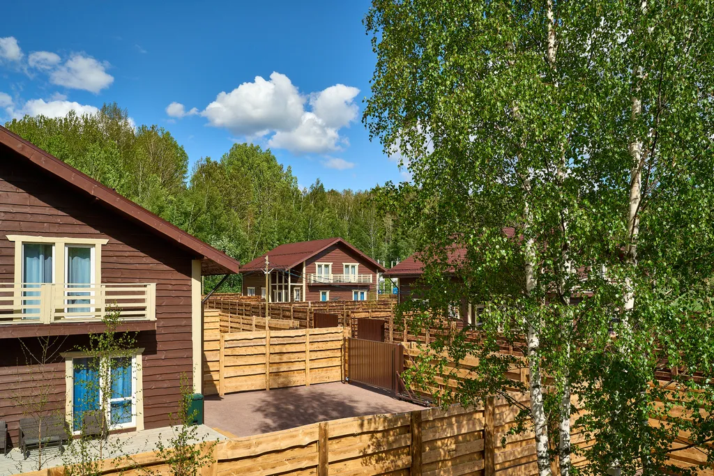 Коттедж Уютный коттедж рядом с озером — Светлое