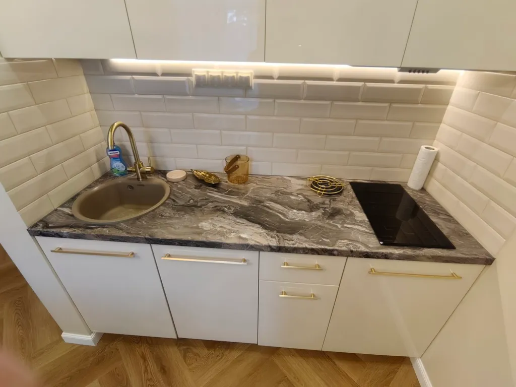 Новые двухкомнатные апартаменты West Wave рядом с бассейнами Баден СПА