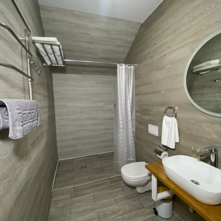 4-комнатная Квартира