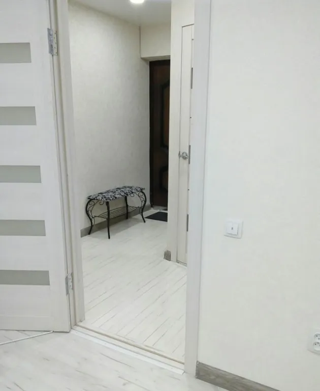 Комфортная двухкомнатная квартира в центре Севастополя