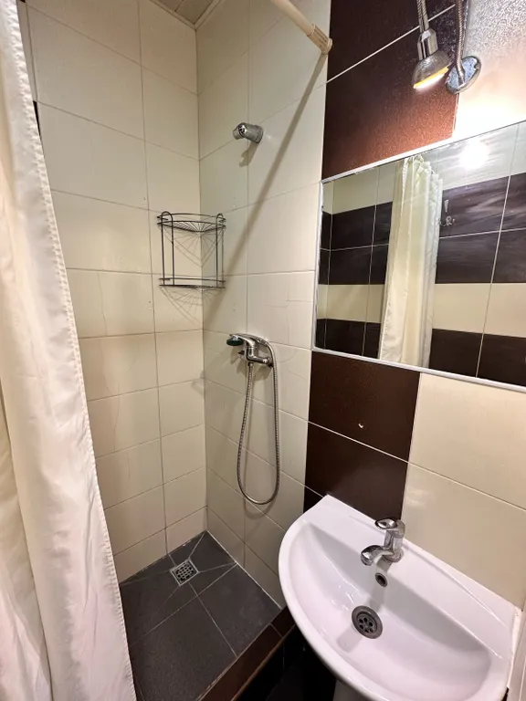 Семейный номер с кухней в центре