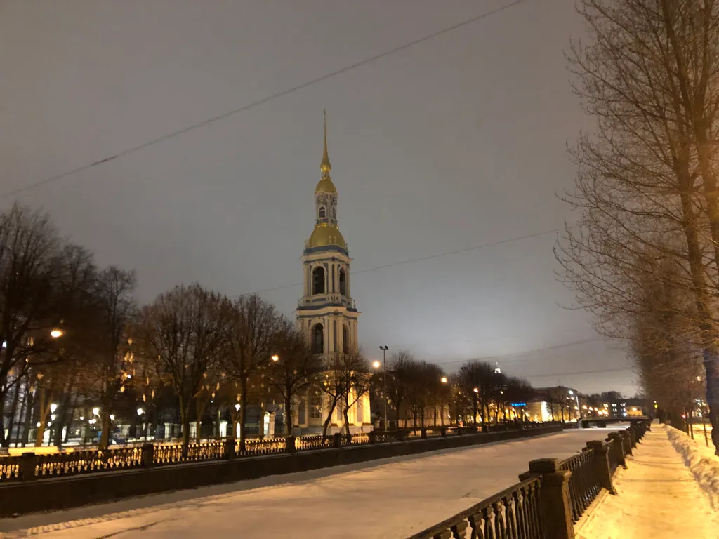 Квартира Квартира Студия с видом на Покровский сквер — Санкт-Петербург