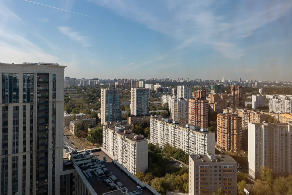 Большой двухуровневый дизайнерский лофт с панорамными видами на Москву