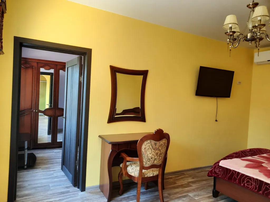 Коттедж Дом с Орлами — Севастополь