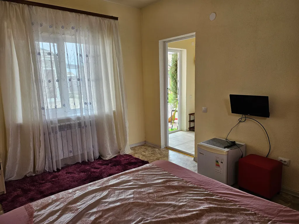 Двухкомнатный с удобствами, кондиционером, террасой