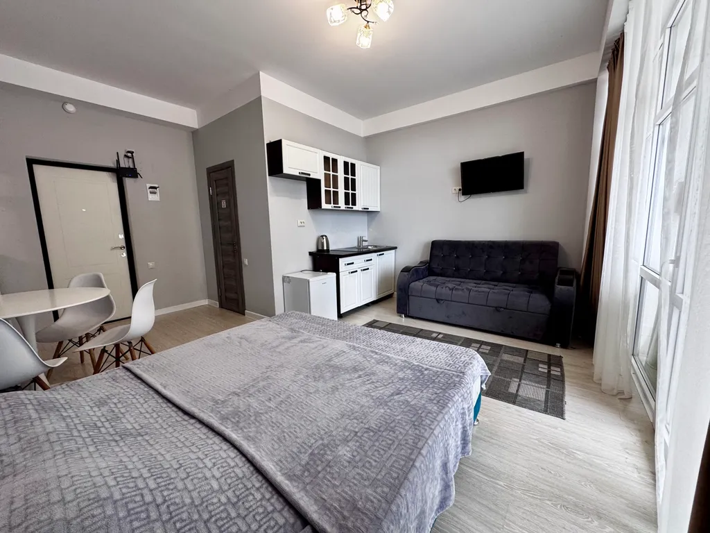 Уютная студия с видом на море