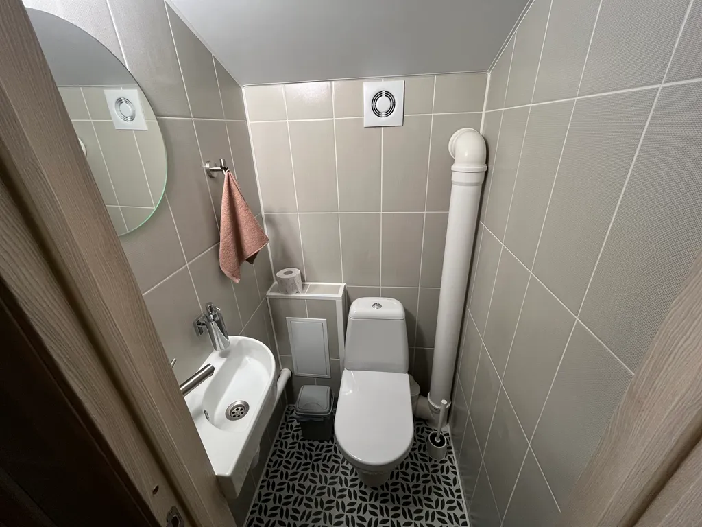 Дом с 3 спальнями и Баней у Медного озера