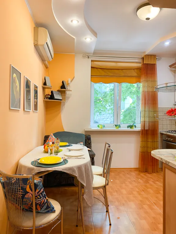 Квартира Квартира Счастье жить в центре Севастополя в яркой квартире с видом на Артбухту — Севастополь