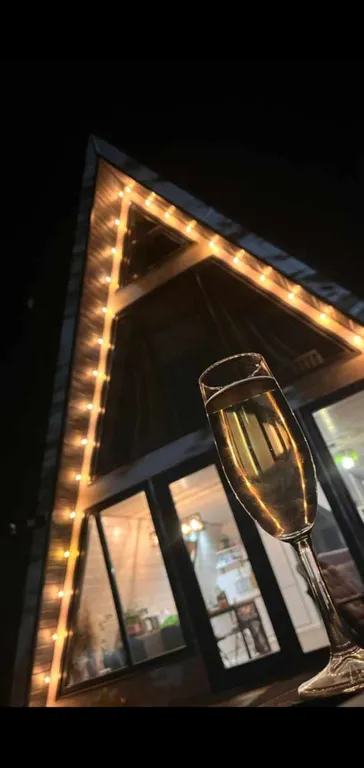 Домик в лесу А-фрейм вилладж