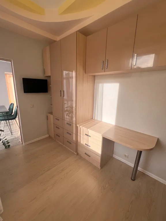 Квартира Квартира с 2 спальнями и балконом — Раздольное