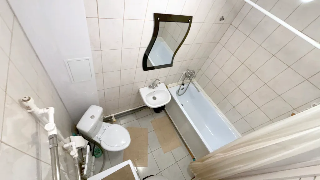 Светлая евро-двушка в Кошелeв парке. Для семьи или для работы.