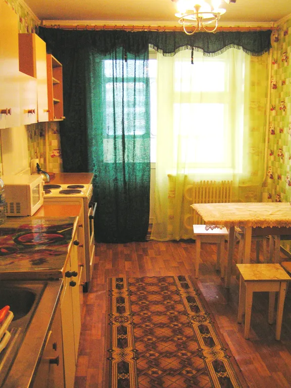 Просторная трехкомнатная квартира в самом центре