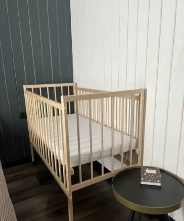 Атмосферный дом с баней в лесу