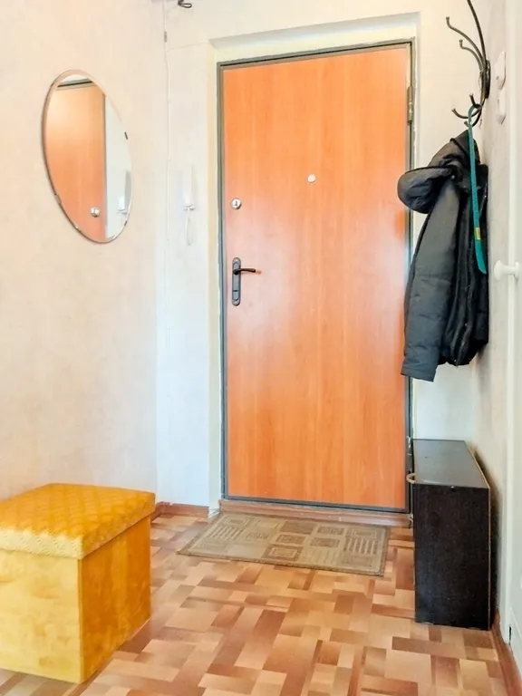 Уютная однокомнатная квартира, рядом тц, остановка