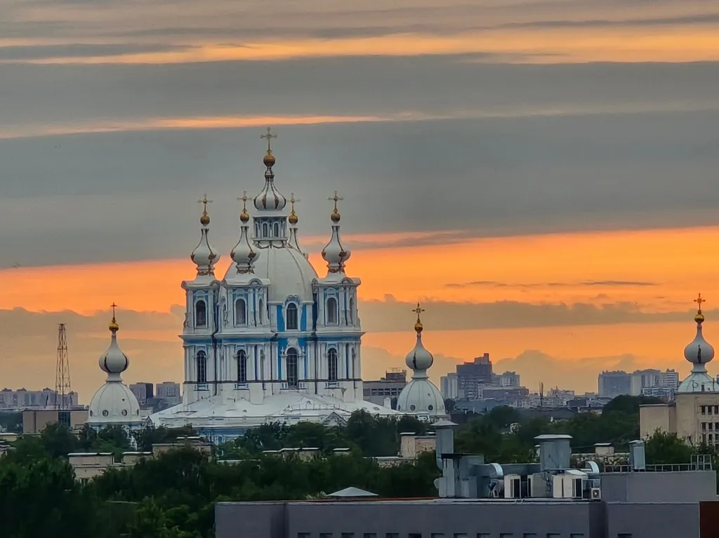 Дизайнерская студия у метро Ладожская