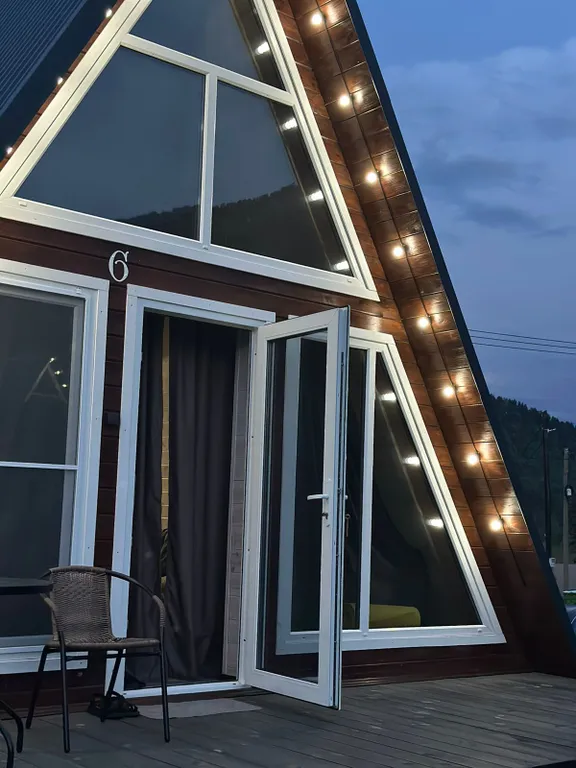 Стильный новый a-frame домик