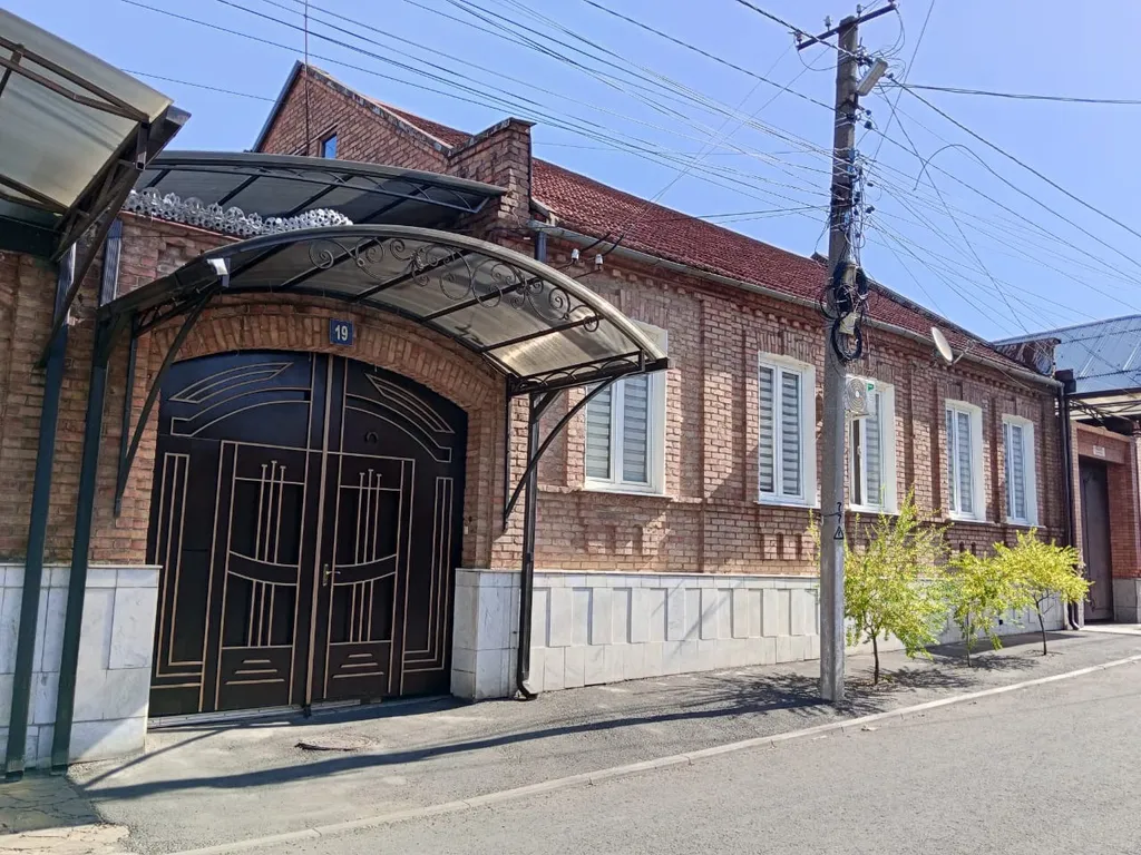 Дом-особняк для отличного уединенного отдыха, дистанционное заселение