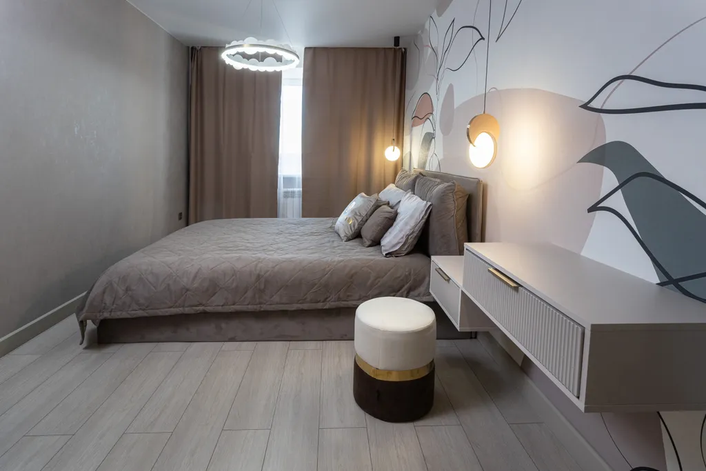 Дизайнерская трёххкомнатная квартира с панорамным видом Смоленска