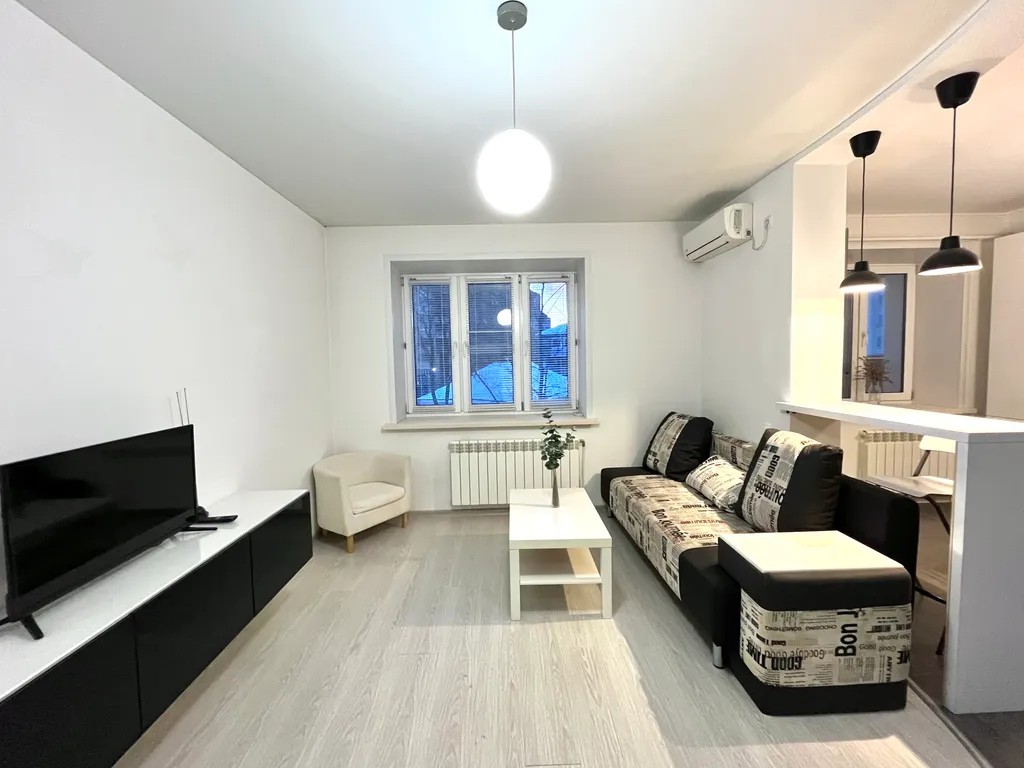 Квартира-студия рядом с Площадью Победы