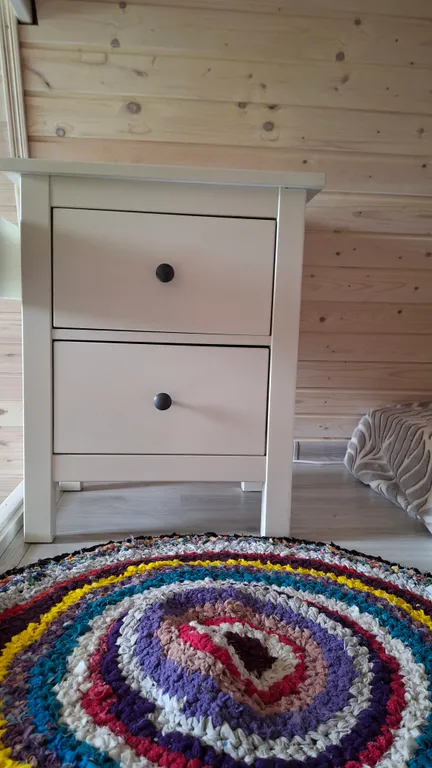 Дом-шалаш на территории частного домовладения