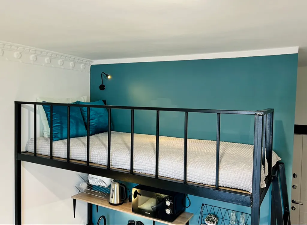 Трехместная студия около ЖД Вокзала