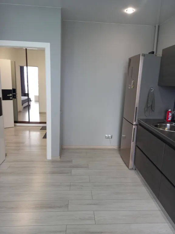 Уютная квартира с панорамным окнами и видом на горы