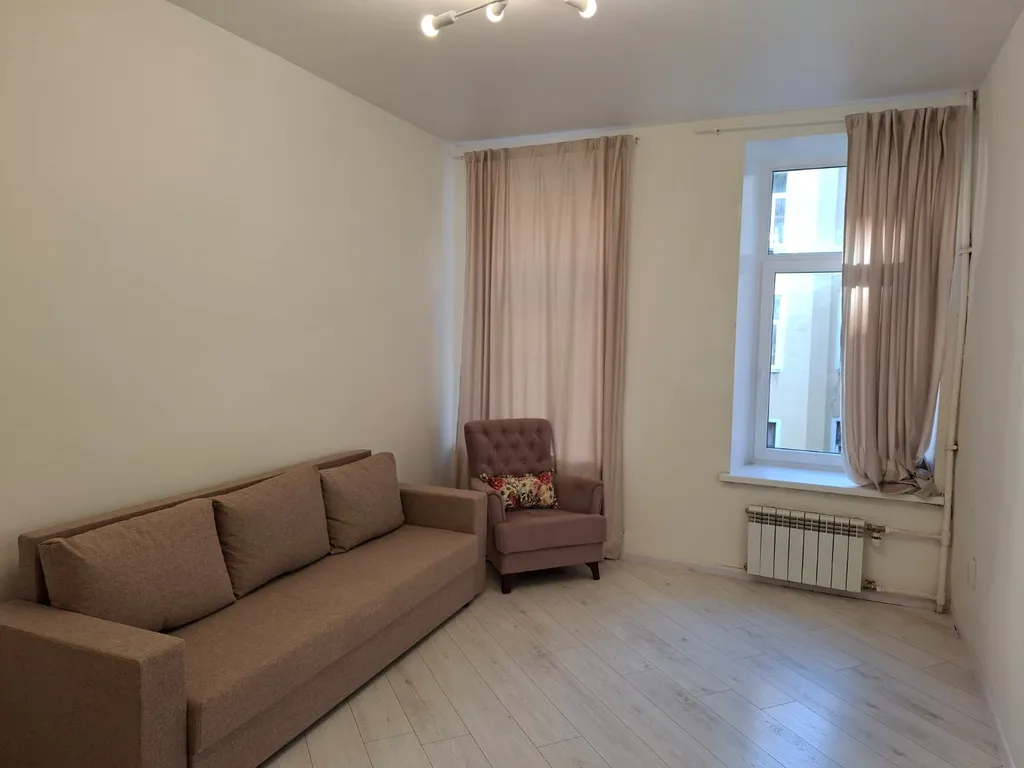 Трёшка 85 метров в центре