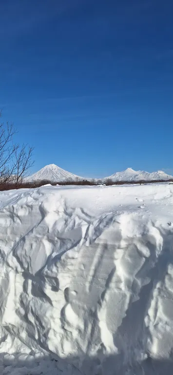 Дома для отдыха "Ипиней" С видами на домашние вулканы, город, бухту