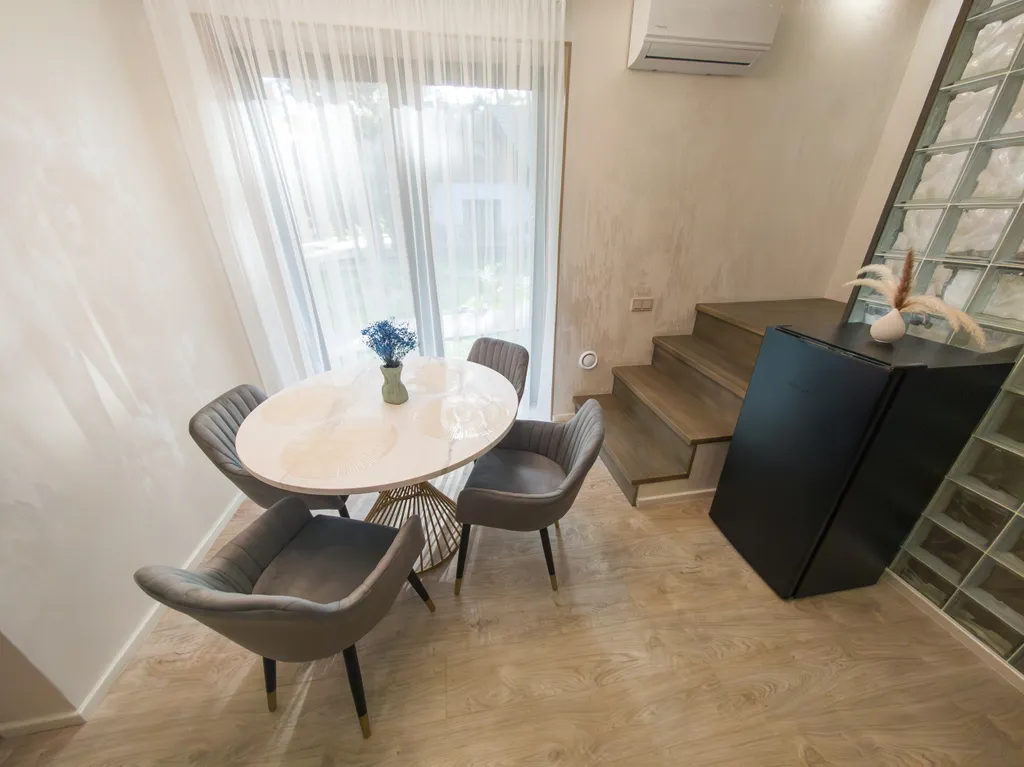 Двухуровневые апартаменты в тихом пространстве