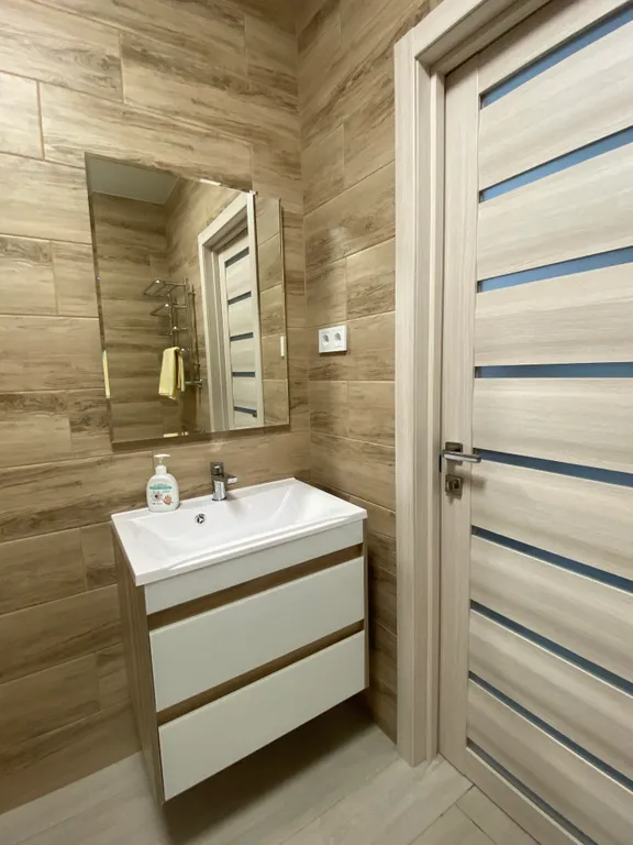 Стильные апартаменты с видом на море в историческом центре курорта