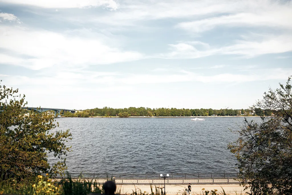 Квартира Квартира Студия на набережной с видом на реку — Ярославль