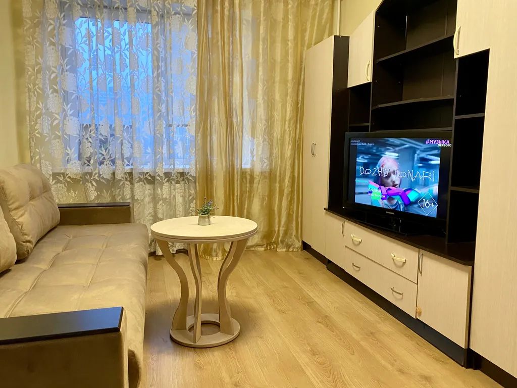 Уютная квартира – 2 минуты от метро