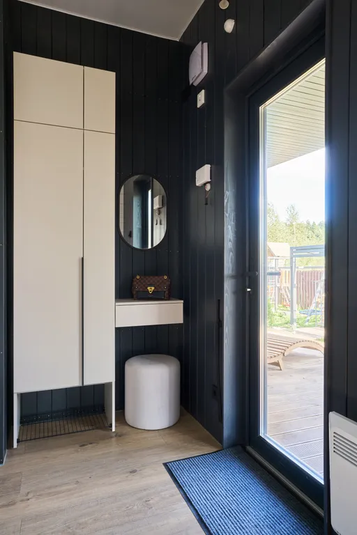 Большой панорамный дом с камином и сауной