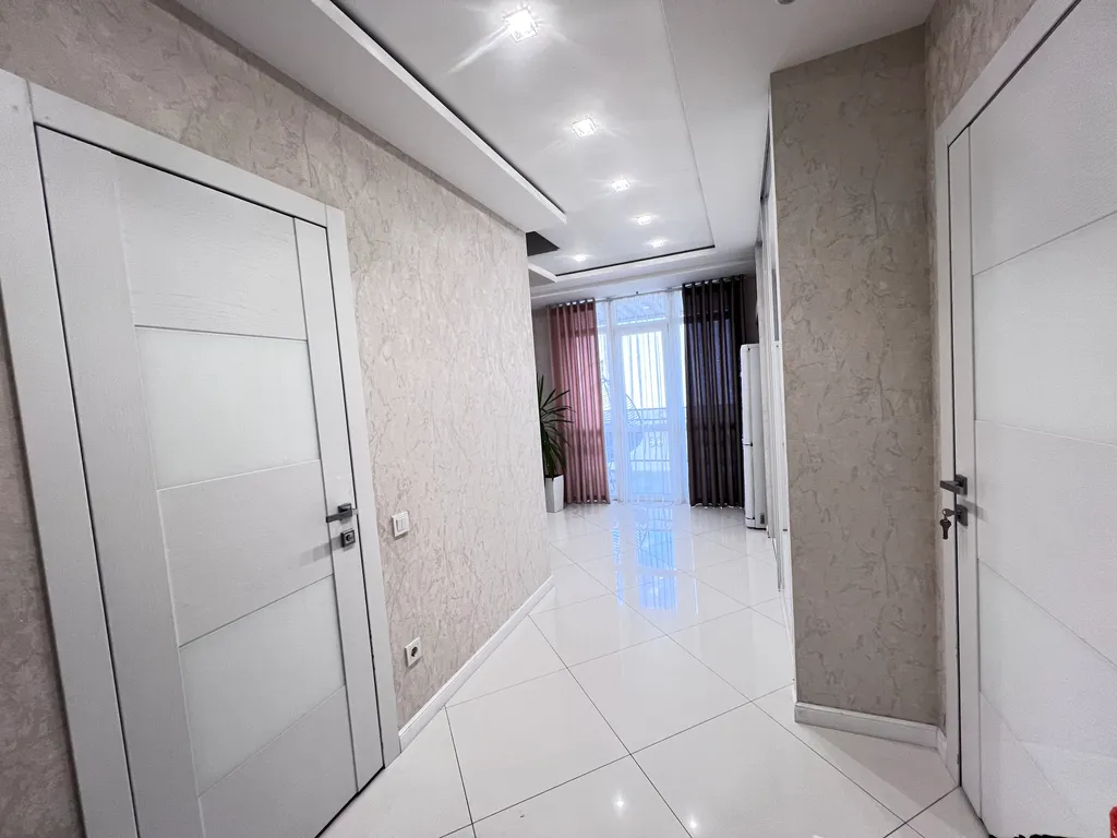 Стильный двухуровневый апартамент