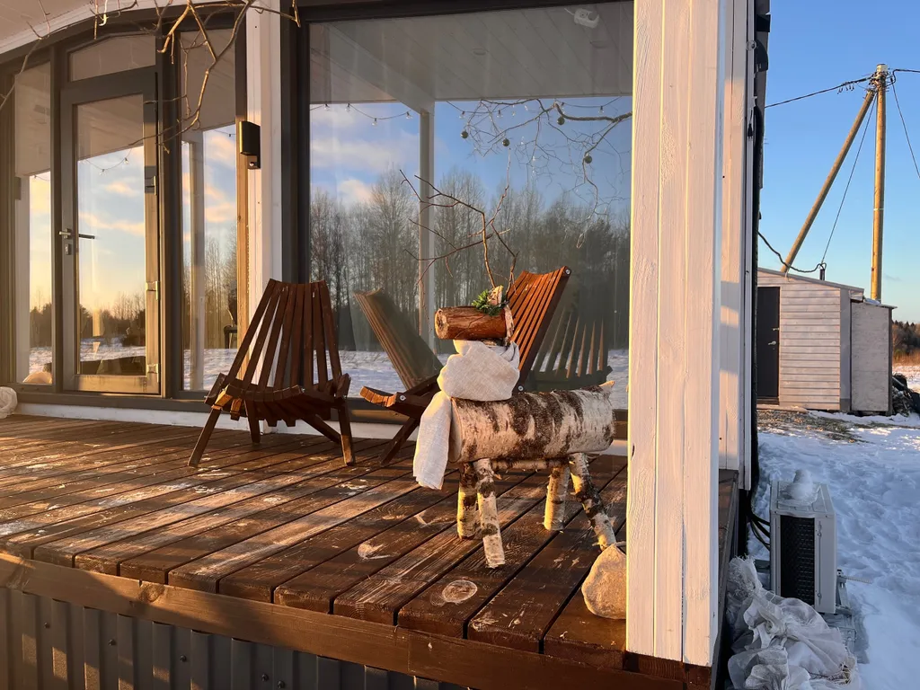 Атмосферный дом у леса