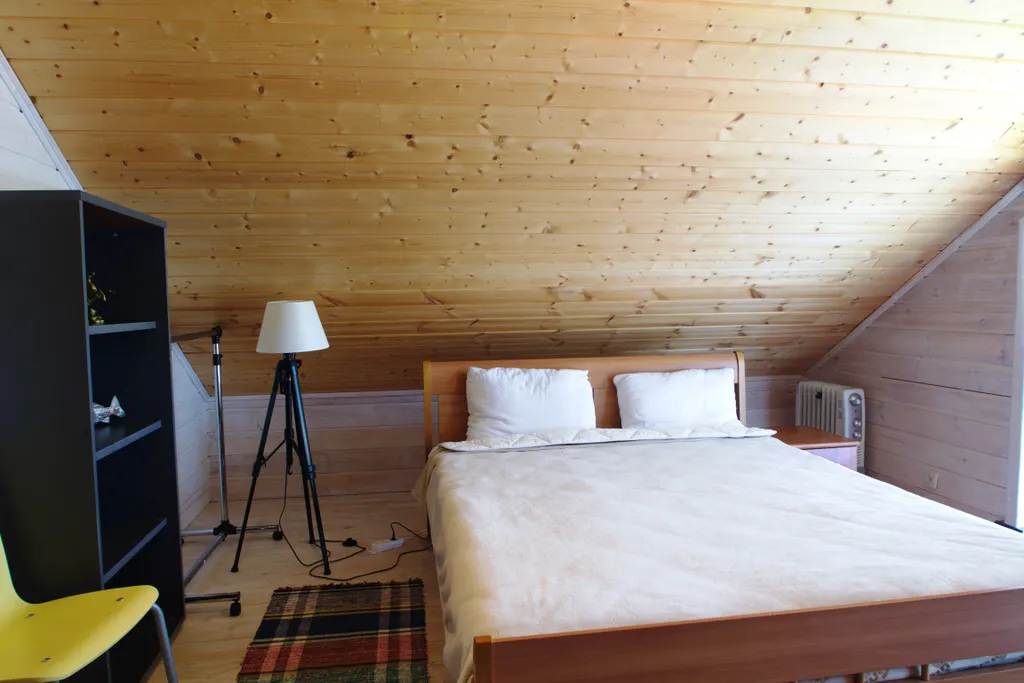 Стильный коттедж с баней и купелью