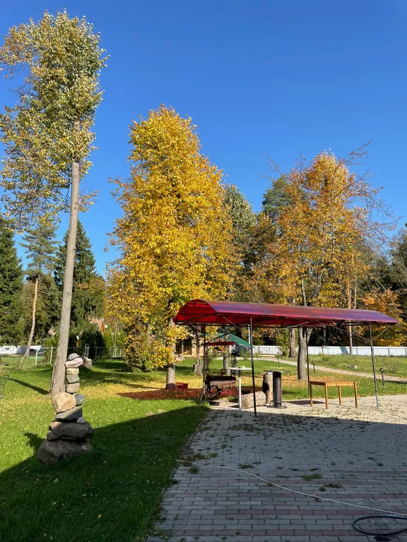 Дом на берегу реки Волга