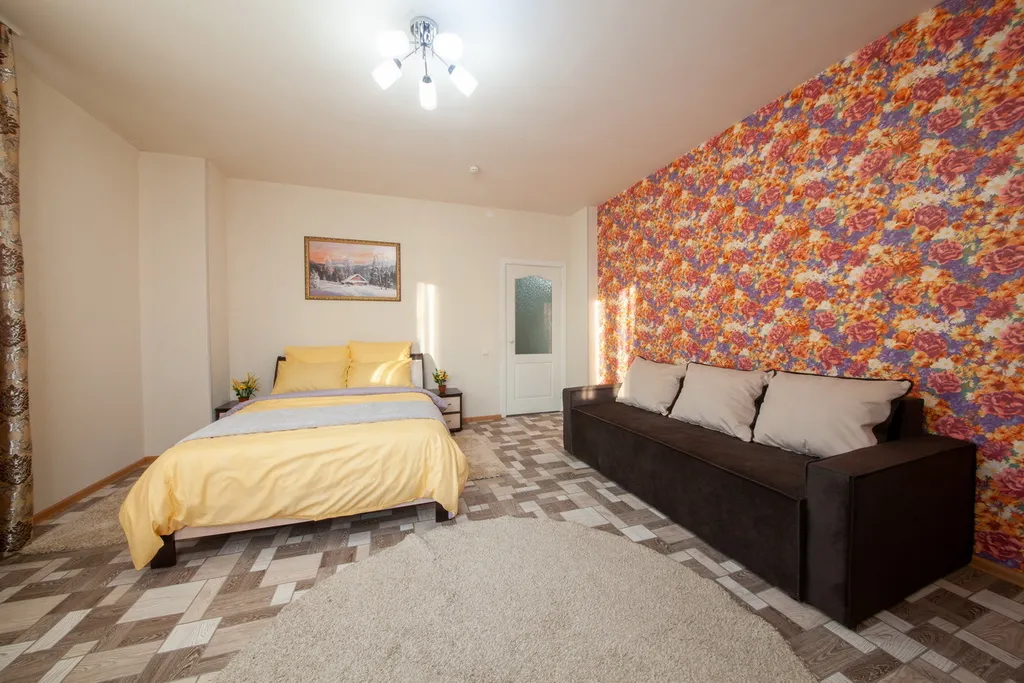 Двухкoмнатная квaртиpа нaпpотив TРЦ Плaнeта