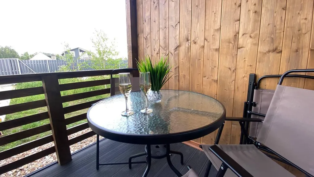 Новый стильный дом с камином